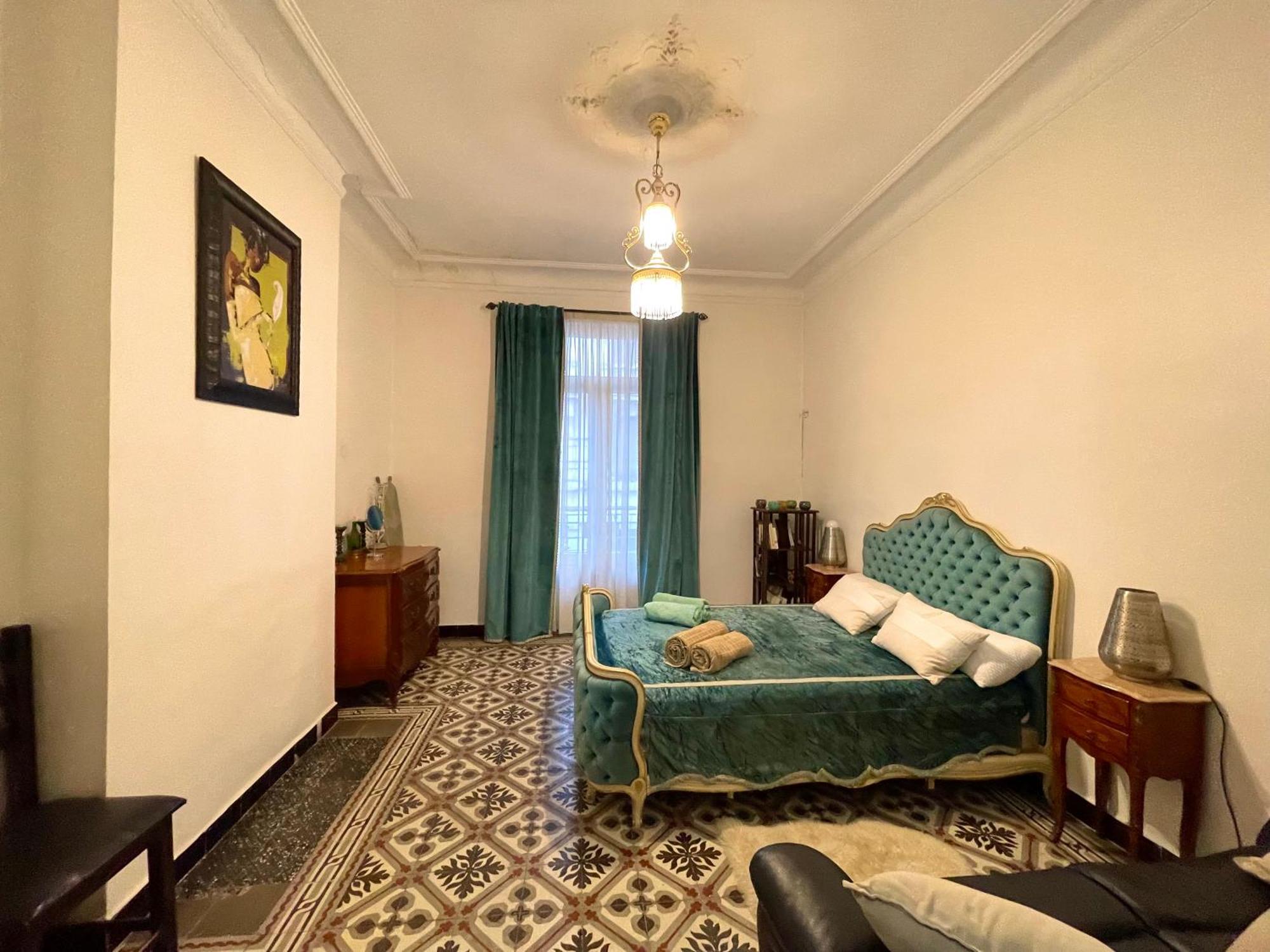Appartement Dans Immeuble Haussmanien Algiers Екстер'єр фото