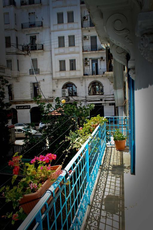 Appartement Dans Immeuble Haussmanien Algiers Екстер'єр фото
